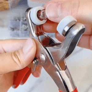 Professional Metal Snap Button Press Plier and 9.5mm Prong Ring Fastener Kit